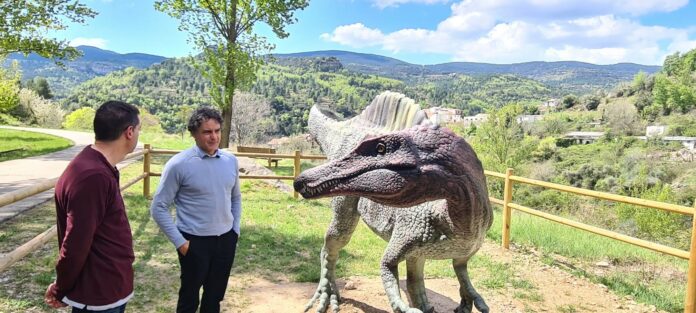Francesc Colomer dinosaurio Vallibona