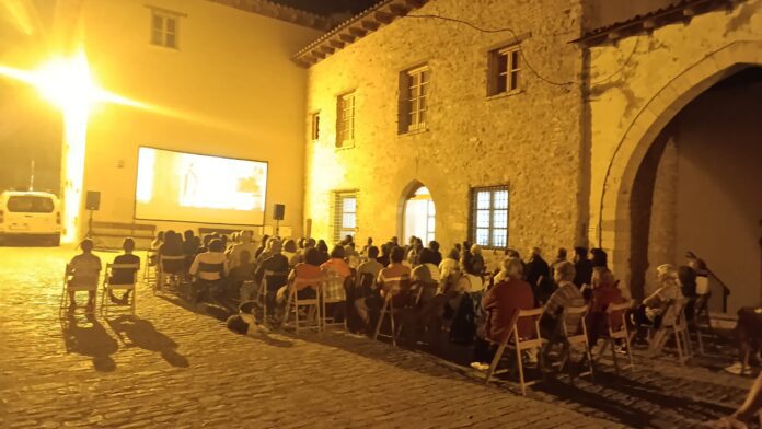 Cine al fresco