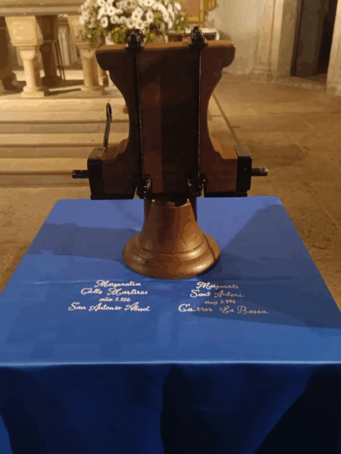 La nova campana del calvari