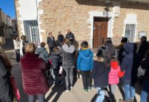 Tírig commemora el 25N amb la lectura del manifest institucional