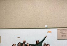 Un Sant Antoni de foc i coquetes es celebra amb festa i fervor en Tírig