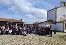 Cantavieja se llena de solidaridad con una andada y un mercadillo benéficos