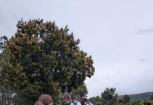 La lluvia no frena a los más de 200 participantes de la XV Marcha Senderista de Primavera